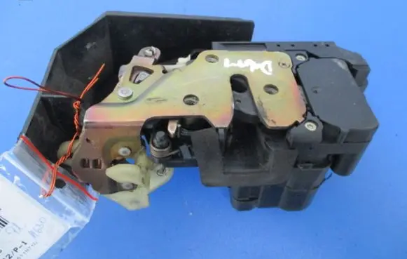 Alfa Romeo 156 Front door lock