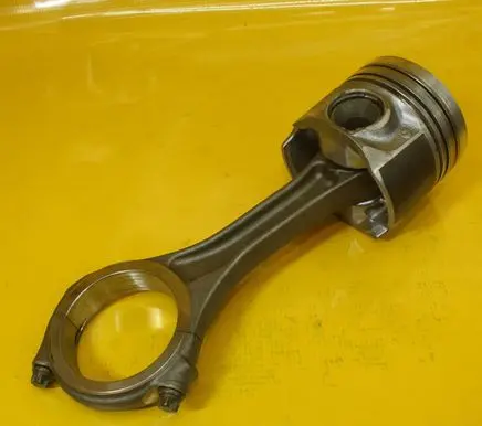 Audi A4 S4 B8 8K Piston with connecting rod 83L82 059AG