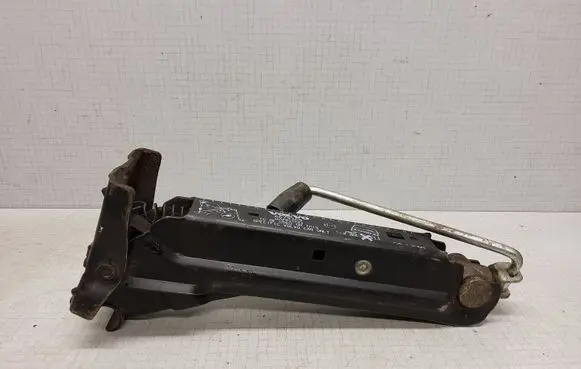 Volvo S60 Lift Jack 8679369
