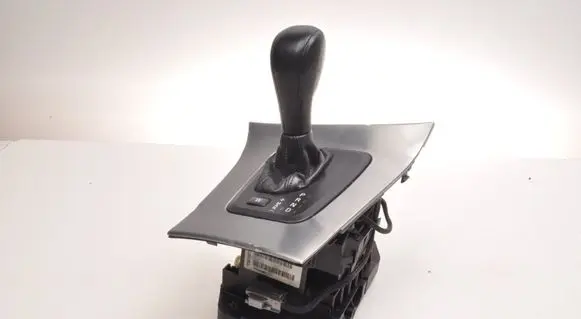 Volvo XC70 Gear shifter/selector 30759272