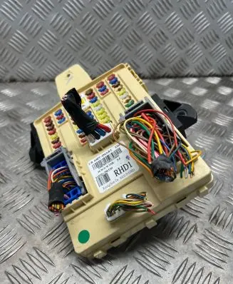 Hyundai Santa Fe Fuse module 919502W530 DM5309T102133660 ASSESAART