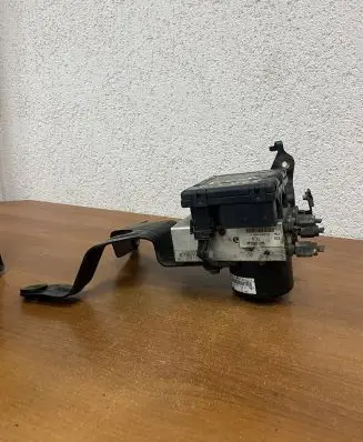 Jaguar S-Type ABS Pump XW432C219AE 10051181861