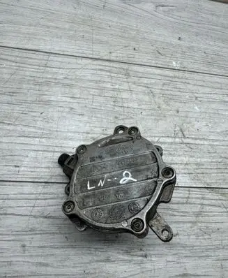 Audi A3 S3 A3 Sportback 8P Vacuum pump 06D145100E 1217601