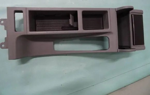 BMW 3 E46 Center console 8213680