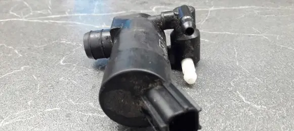 Volvo XC90 Windscreen/windshield washer pump 1S7117K624FE