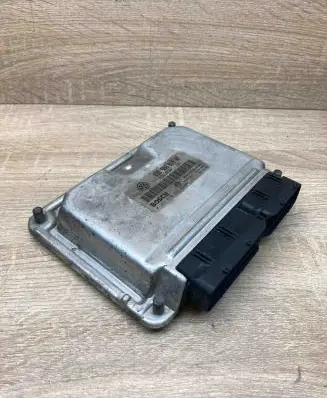 Skoda Fabia Mk1 (6Y) Engine control unit/module ECU 038906019AF 0281010289