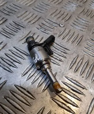 Audi A4 S4 B9 Fuel injector 06L906036K