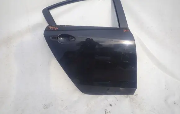 Mazda 3 II Rear door