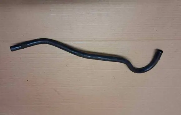 Mercedes-Benz 280 450 W116 Breather/breather pipe/hose 