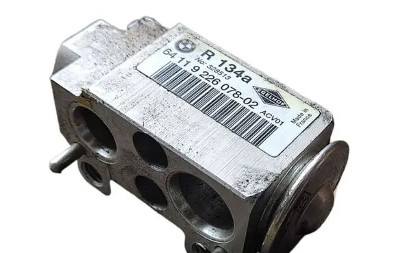 BMW 3 E90 E91 Air conditioning (A/C) expansion valve 9226078 328513 922607802
