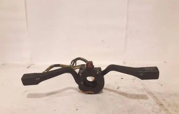 Volkswagen PASSAT B3 Wiper control stalk 357953613 57953637