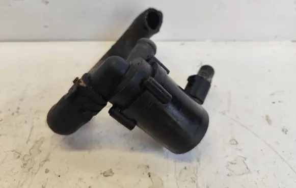 Volkswagen Touareg I Electric auxiliary coolant/water pump 7L0965561D 200404T050