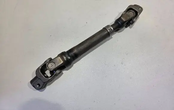 Lexus CT 200H Steering column universal joint 4526076010