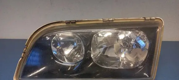Volvo S40, V40 Headlight/headlamp 30899678