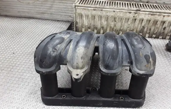 Nissan Micra Intake manifold