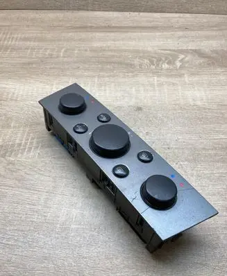 Opel Vectra C Climate control unit 13138196
