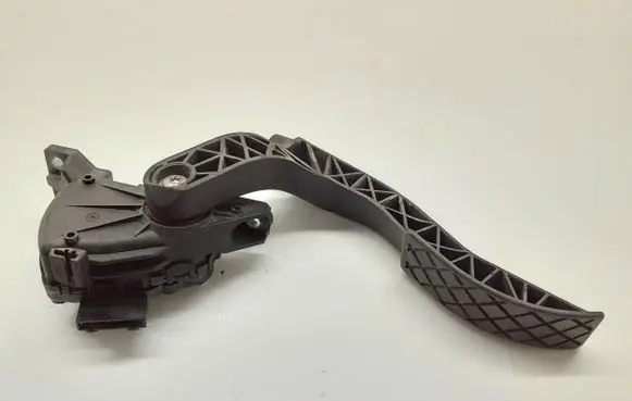 Audi A4 S4 B6 8E 8H Accelerator throttle pedal 8E1721523B 6PV00837601