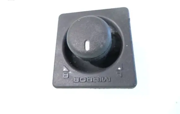 Land Rover Freelander Wing mirror switch AMR2498