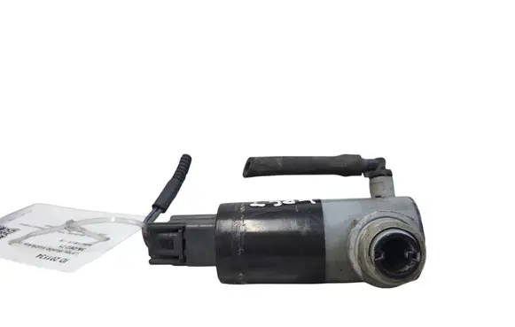 Volvo V40 Windscreen/windshield washer pump