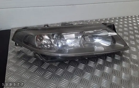 Renault Laguna II Headlight/headlamp 8200163324