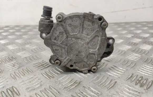 Skoda Yeti (5L) Vacuum pump 03L145100