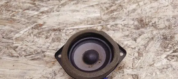 Cadillac SRX Parcel shelf speaker 15284791