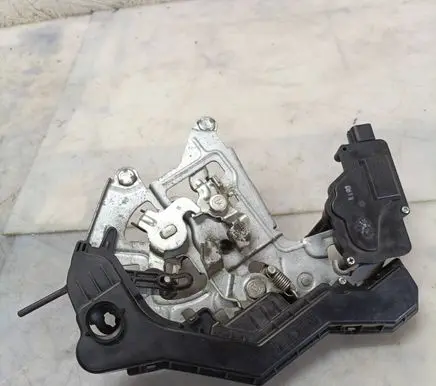 Hyundai H-1, Starex, Satellite Sliding door lock