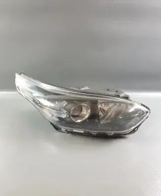 KIA Ceed Headlight/headlamp J792122040 J792121040 92102J7051