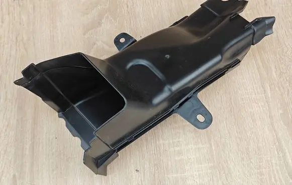 BMW 8 G16 Brake cooling air channel/duct 7359813