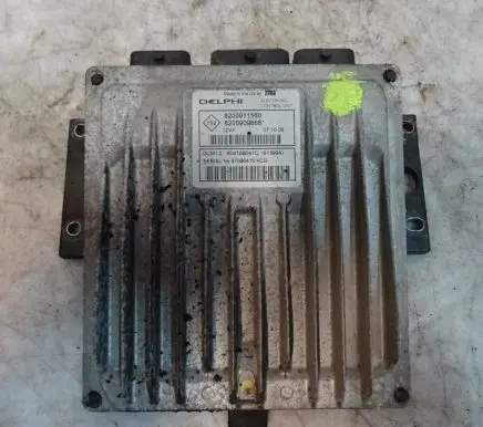 Renault Clio III Engine control unit/module ECU 8200911560
