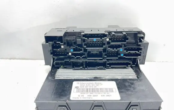 Mercedes-Benz C W203 Fuse box set 0025459401 5DK00797330