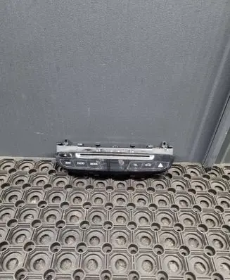 Mercedes-Benz C W205 Head unit multimedia control A2059055201 3463212102