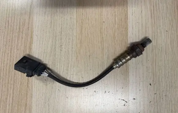 Volkswagen Touran II Lambda probe sensor 03C906262