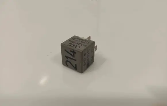 Audi A6 S6 C5 4B Other relay 443951253K
