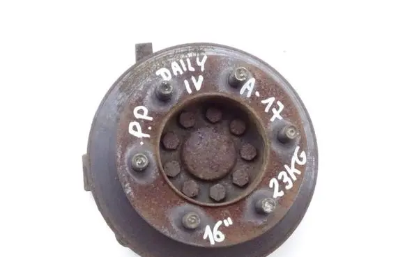 Iveco Daily 4th gen Front wheel hub spindle knuckle