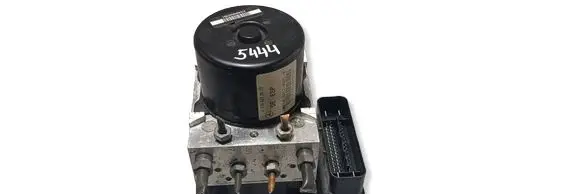 Mercedes-Benz C W204 ABS Pump A2045453832 10061339411 28526064043