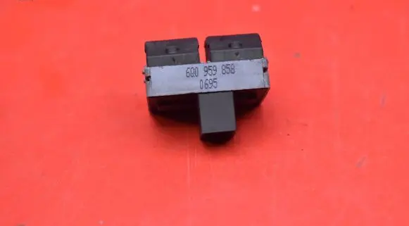 Volkswagen Polo IV 9N3 Electric window control switch 6Q0959858