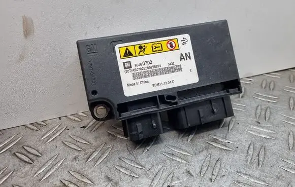 Opel Antara Airbag control unit/module 95460702