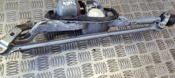 Opel Astra H Front wiper linkage and motor 3397020633 13111212