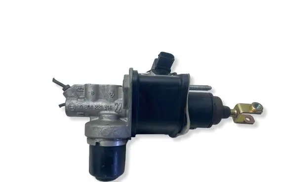 Mercedes-Benz E W211 Master brake cylinder 0204221314