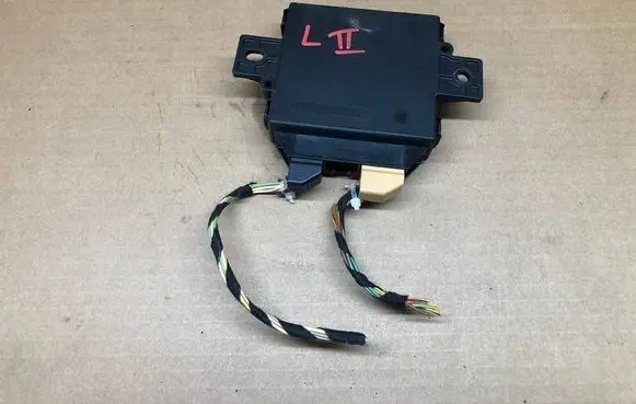 Seat Leon (1P) Parking PDC control unit/module 5P0919283 1039E00478 0263004087