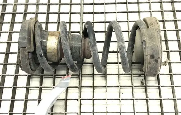 Chrysler Pacifica Rear coil spring P68231034AA