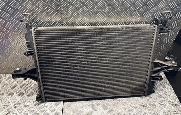 Volvo V70 Coolant radiator 
