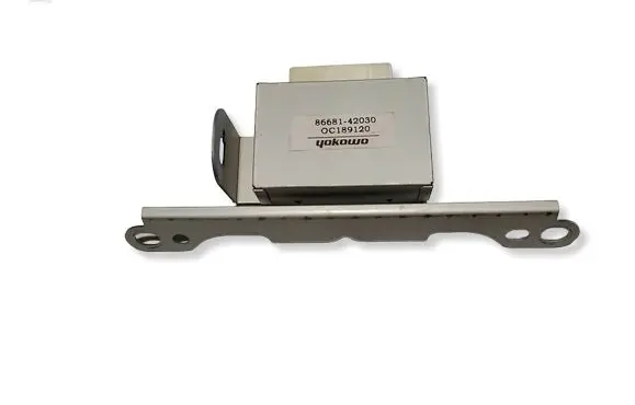 Toyota RAV 4 (XA50) Aerial antenna amplifier 8668142030