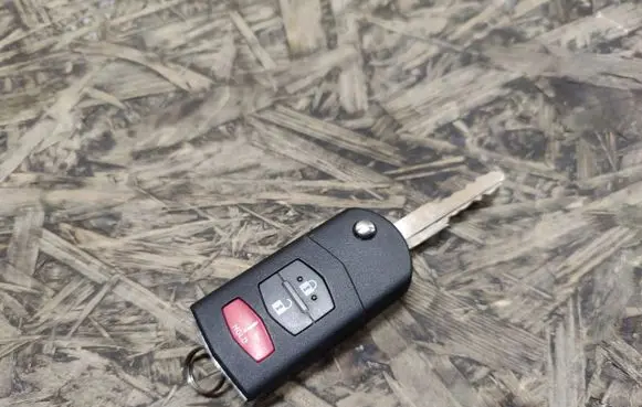 Mazda 3 II Ignition key/card 