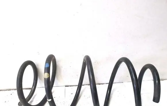 Toyota Auris E180 Front coil spring 