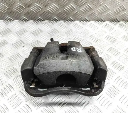 Toyota Auris E180 Front brake caliper 4773042091