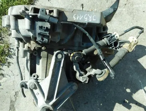 Renault Modus Manual 5 speed gearbox JR5113 7701717733