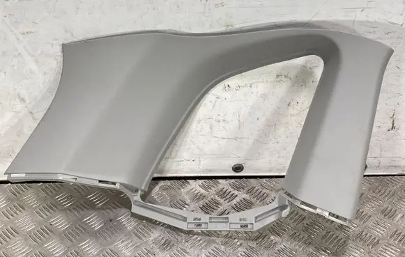 Suzuki Vitara (LY) (D)pillar trim (top) 7626154P0