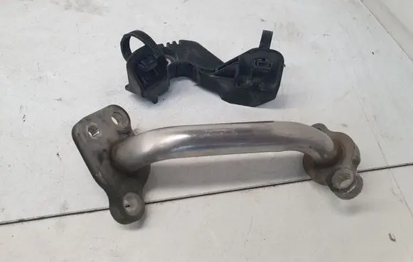 Toyota Prius (XW30) Other engine bay part 247340